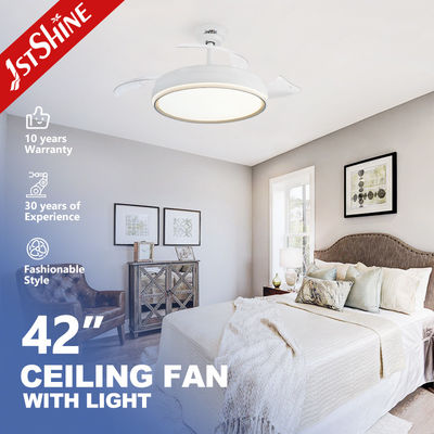 شراء التصميم المعاصر 6 سرعة مروحة السقف LED مع شفرات مخفية 42 بوصة توفير المساحة تصنيع عبر الإنترنت