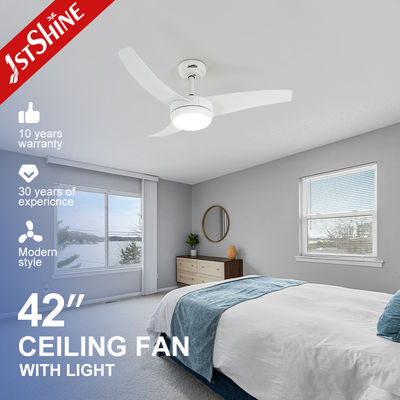 شراء مروحة سقف LED بيضاء بتصميم فاخر مقاس 42 بوصة لغرفة النوم من 1stshine OEM وحلول الإضاءة تصنيع عبر الإنترنت