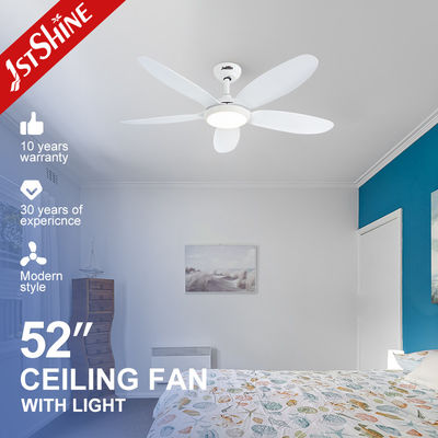 شراء 1stshine عالية تدفق الهواء مصباح السقف LED مع 5 شفرات ABS بيضاء وجسم مصباح معدني تصنيع عبر الإنترنت